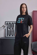 Remera Tranca Ski Club Negra